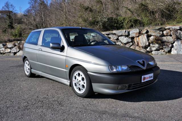 Image 1/55 of Alfa Romeo 145 Quadrifoglio Verde (1996)