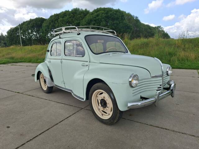 Image 1/6 of Renault 4 CV (1951)