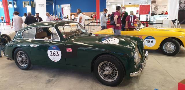 Image 1/28 of Aston Martin DB 2&#x2F;4 Mk I (1954)