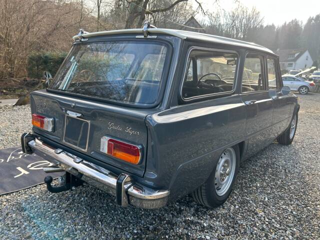 Image 1/43 of Alfa Romeo Giulia 1600 Giardinetta (1971)