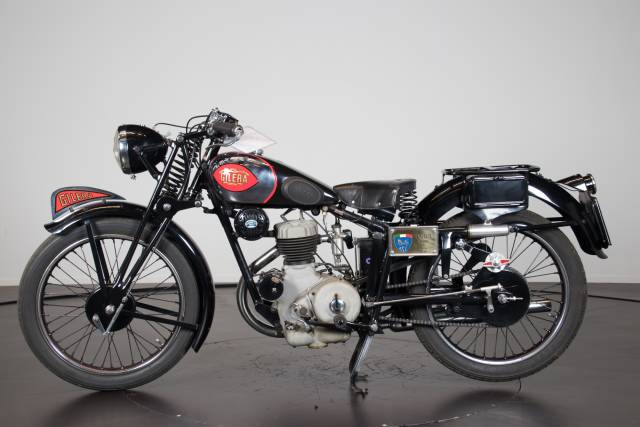 Image 1/21 of Gilera DUMMY (1939)