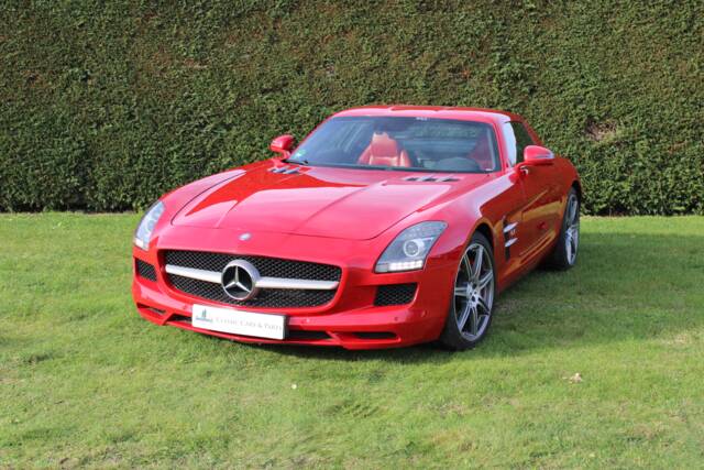Image 1/57 of Mercedes-Benz SLS AMG (2010)