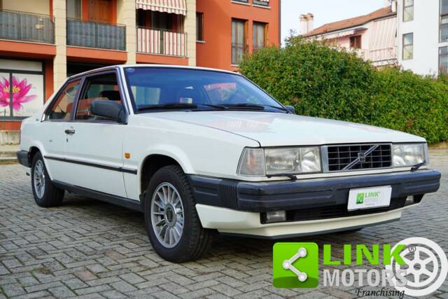 Bild 1/10 von Volvo 780 Bertone (1987)