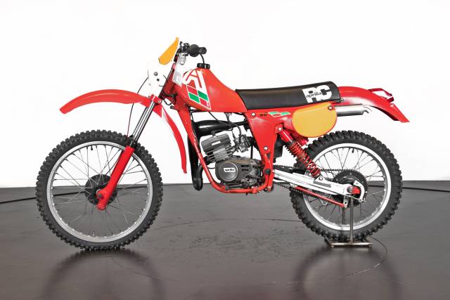 Afbeelding 1/14 van Aprilia DUMMY (1977)