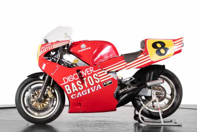 Image 1/26 of Cagiva DUMMY (1987)