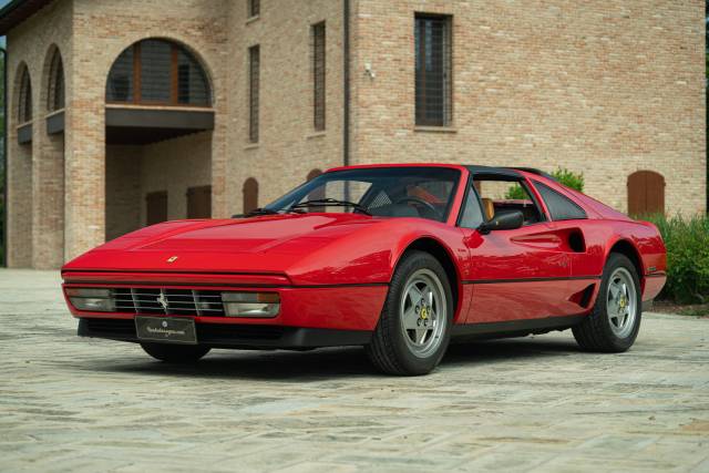 Bild 1/50 von Ferrari 208 GTS Turbo (1989)