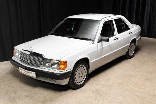 Image 1/78 of Mercedes-Benz 190 E 1.8 (1992)