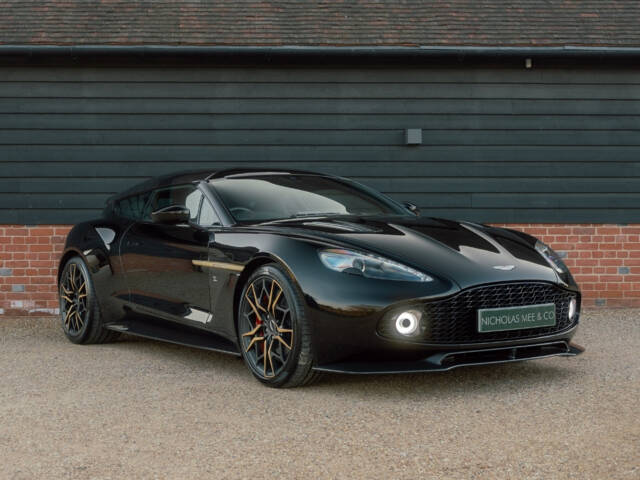 Bild 1/98 von Aston Martin Vanquish Zagato Shooting Brake (2019)