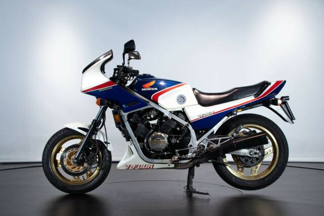 Image 1/50 of Honda DUMMY (1983)