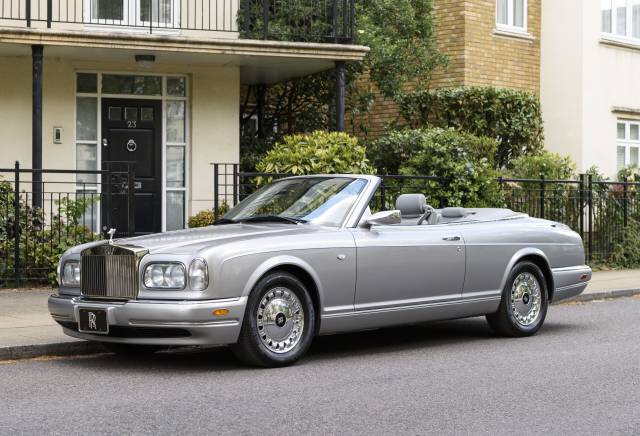 Immagine 1/39 di Rolls-Royce Corniche V (2000)
