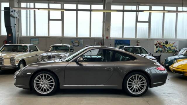 Bild 1/43 von Porsche 911 Carrera (2011)