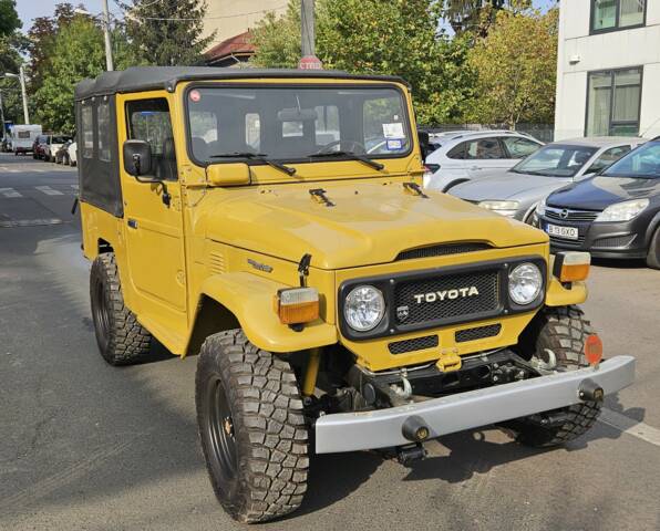 Imagen 1/7 de Toyota Land Cruiser FJ 43 (1981)