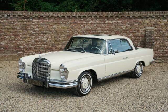 Immagine 1/50 di Mercedes-Benz 280 SE (1968)