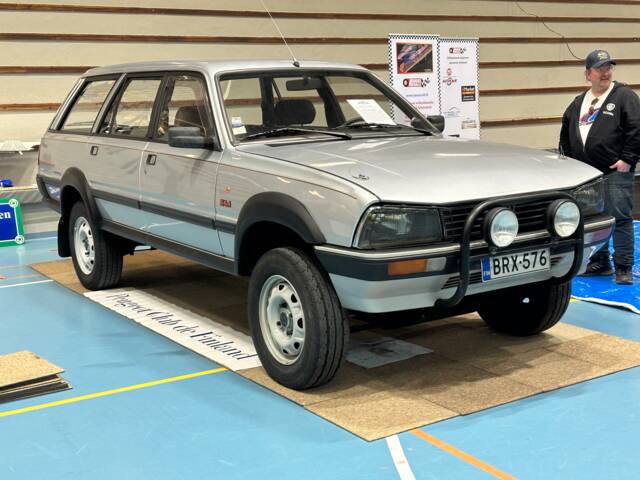Imagen 1/17 de Peugeot 505 Break 4x4 Dangel (1988)
