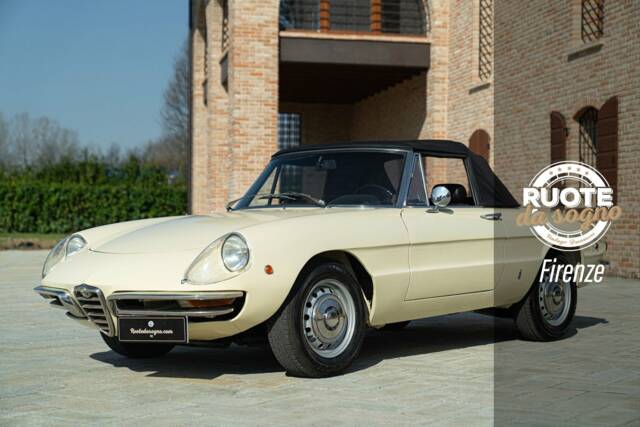 Image 1/50 de Alfa Romeo 1750 Spider Veloce (1969)