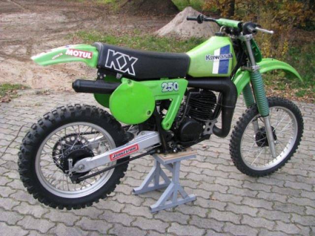 Afbeelding 1/7 van Kawasaki DUMMY (1980)