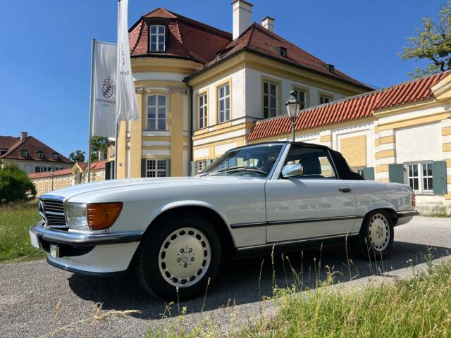 Image 1/65 of Mercedes-Benz 300 SL (1988)