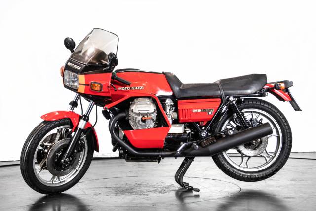 Image 1/18 of Moto Guzzi DUMMY (1979)