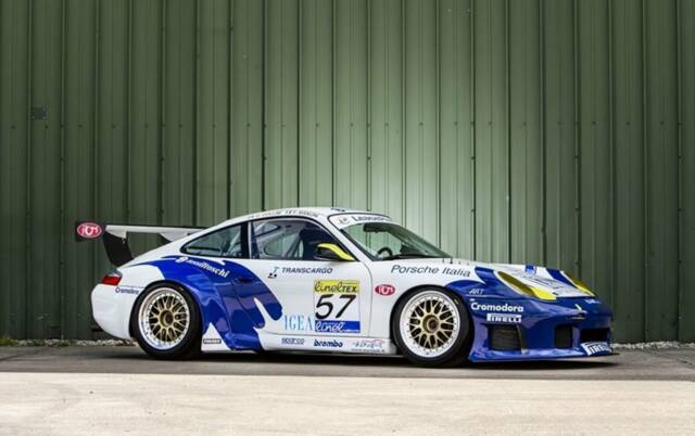 Immagine 1/18 di Porsche 911 GT3 R (2000)
