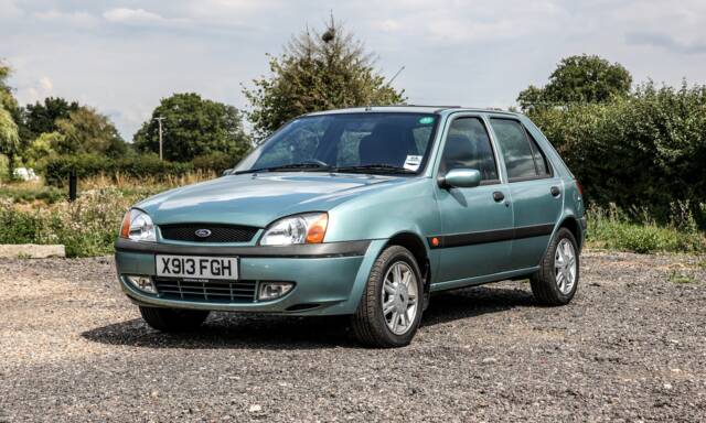 Image 1/27 of Ford Fiesta 1.25i (2000)