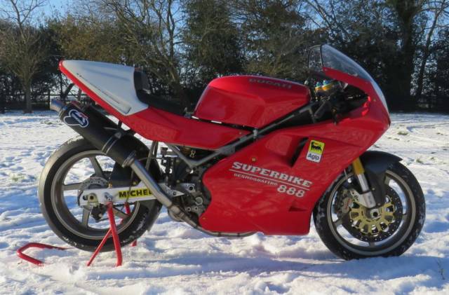 Afbeelding 1/47 van Ducati DUMMY (1994)