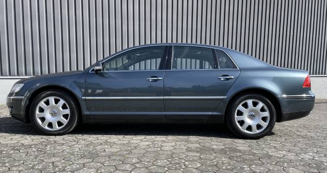Luxuslimousine aufwändig überholt und einsatzsicher.