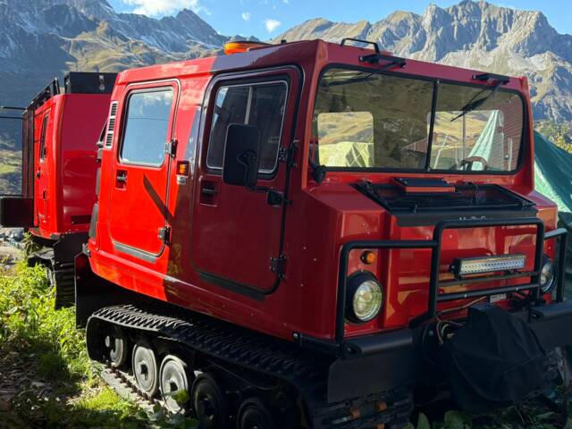 Image 1/11 of Hägglunds Bandvagn BV 206 (1988)