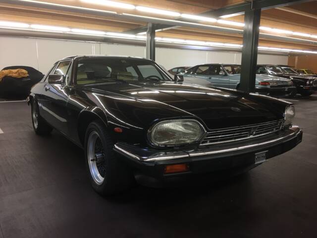 Image 1/24 de Jaguar XJ-S H.E. (1985)