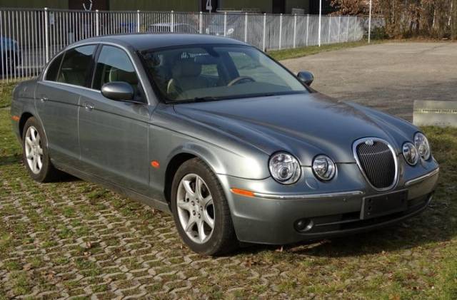 Bild 1/9 von Jaguar S-Type 2.7 D V6 (2004)