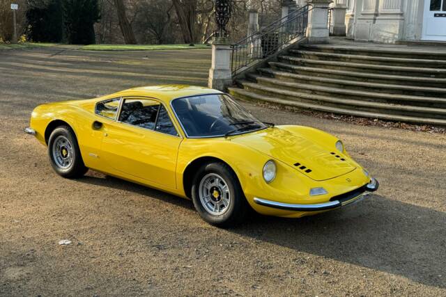 Bild 1/15 von Ferrari Dino 246 GT (1971)