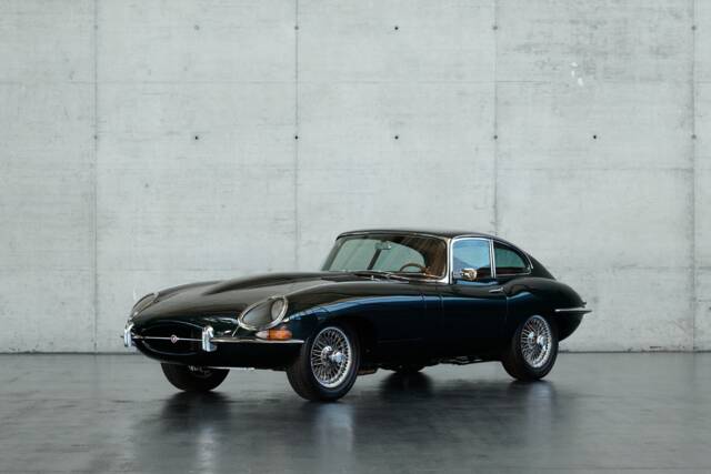 Image 1/50 de Jaguar E-Type (1970)