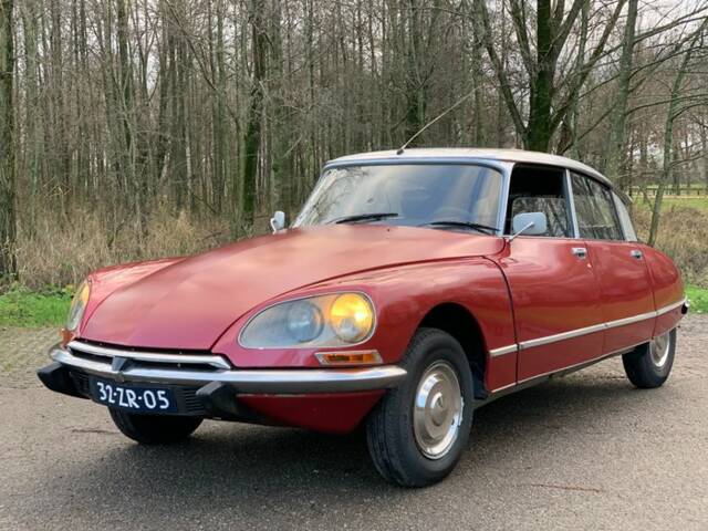 Imagen 1/7 de Citroën DS 21 IE Pallas (1972)