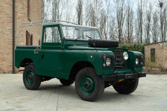 Image 1/50 of Land Rover 88 (1978)