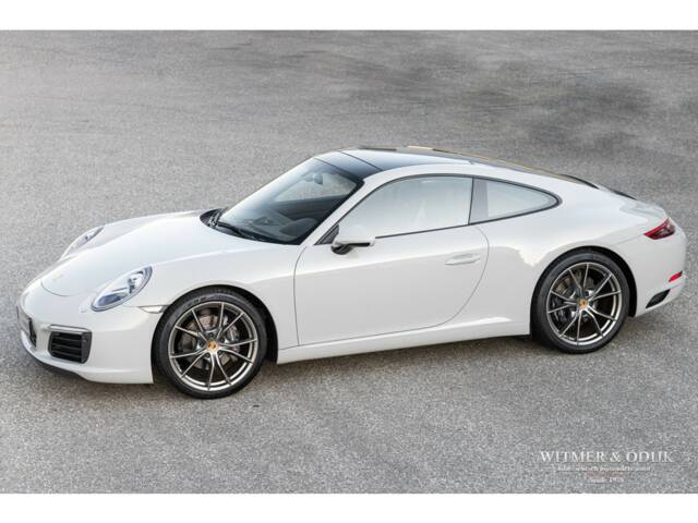 Immagine 1/32 di Porsche 911 Carrera (2018)