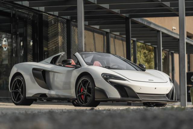 Afbeelding 1/50 van McLaren 675LT Spider (2016)