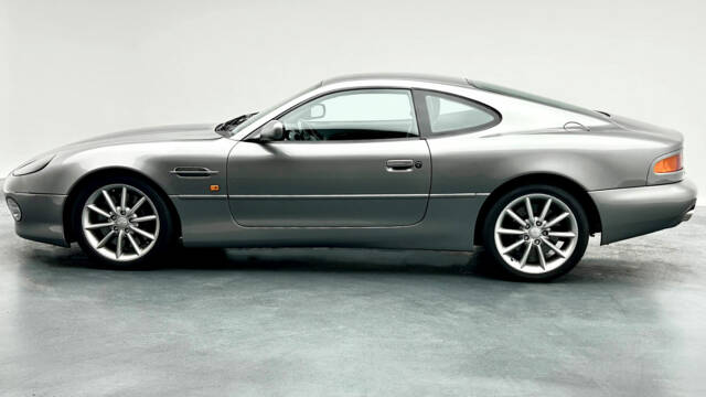 Afbeelding 1/10 van Aston Martin DB 7 Vantage (2001)