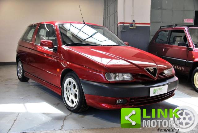 Image 1/10 of Alfa Romeo 145 Quadrifoglio Verde (1996)