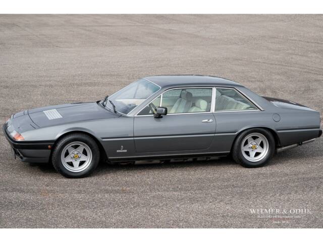 Immagine 1/33 di Ferrari 400i (1981)