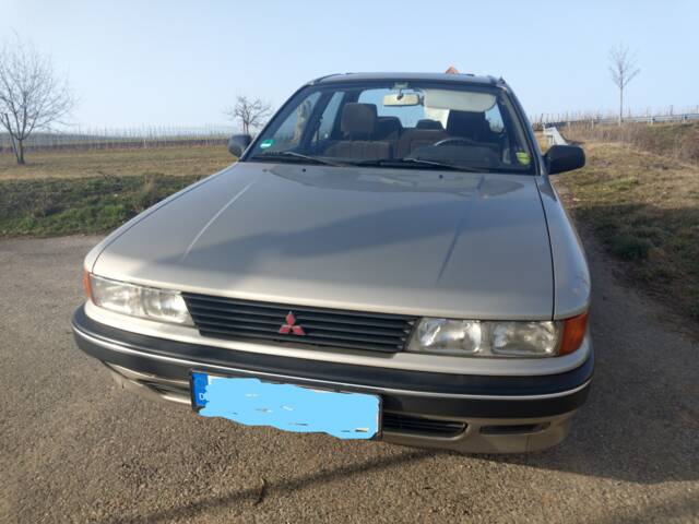 Bild 1/5 von Mitsubishi Galant (1988)