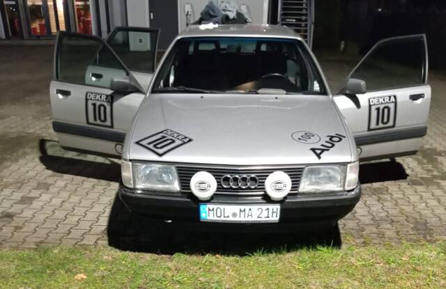 Image 1/7 of Audi 100 - 2.3E (1990)