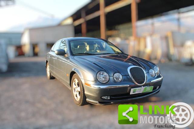 Image 1/10 of Jaguar S-Type 3.0 V6 (2000)