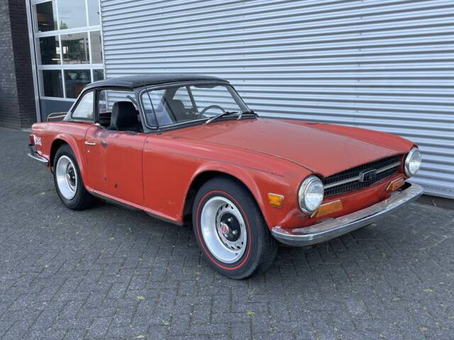 Image 1/8 of Triumph TR 6 (1971)