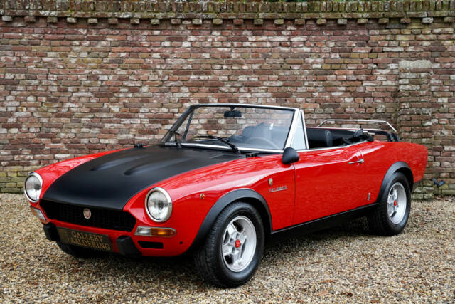 Image 1/50 of FIAT 124 Sport Spider (1973)