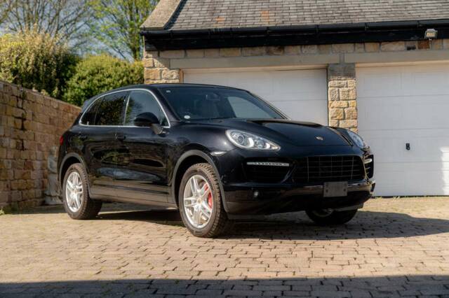 Image 1/50 de Porsche Cayenne Turbo (2012)