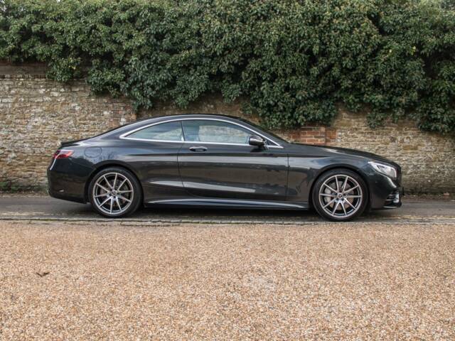 Image 1/22 of Mercedes-Benz S 560 (2019)
