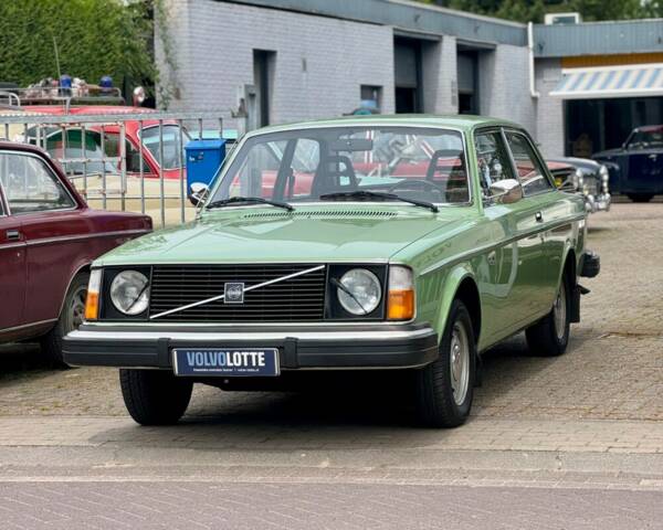 Bild 1/12 von Volvo 244 DL (1975)