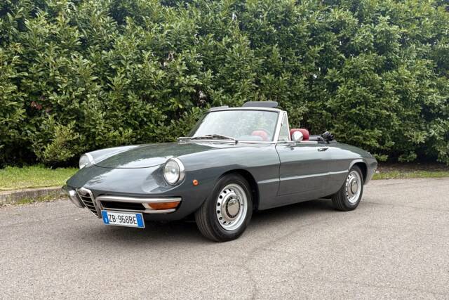 Afbeelding 1/32 van Alfa Romeo 1750 Spider Veloce (1969)