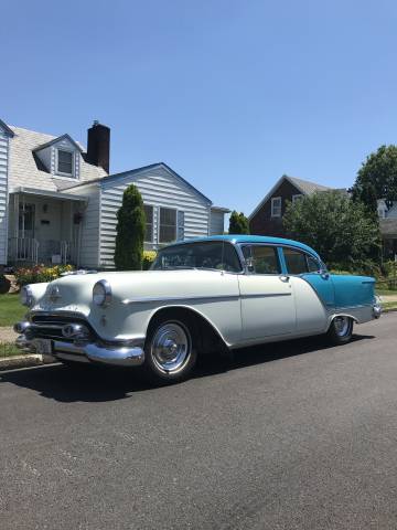 Bild 1/8 von Oldsmobile 98 Sedan (1953)