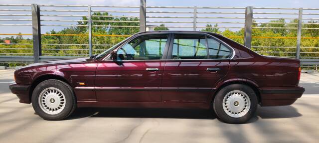 Bild 1/32 von BMW 520i (1994)