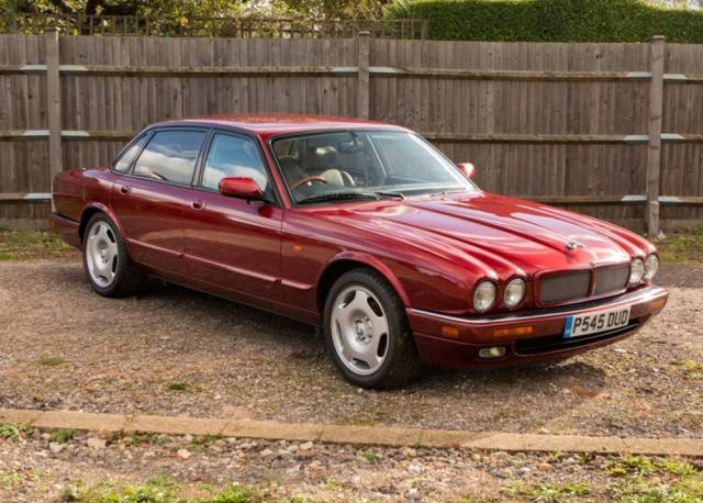 Afbeelding 1/7 van Jaguar XJR 4.0 Supercharged (1997)